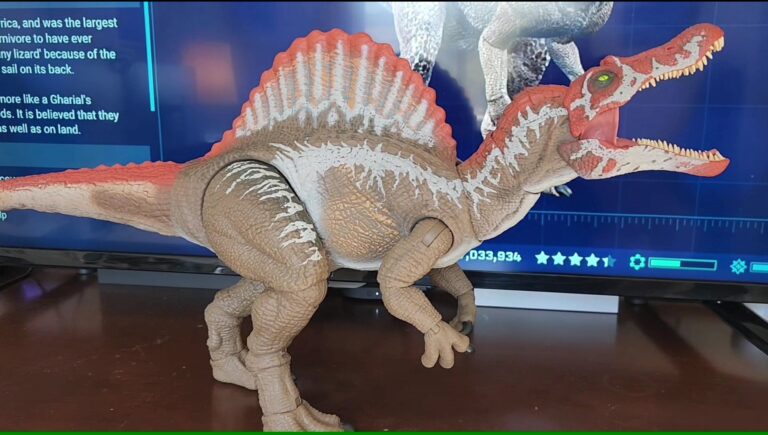 Honest Review of the Jurassic World Hammond Collection Spinosaurus