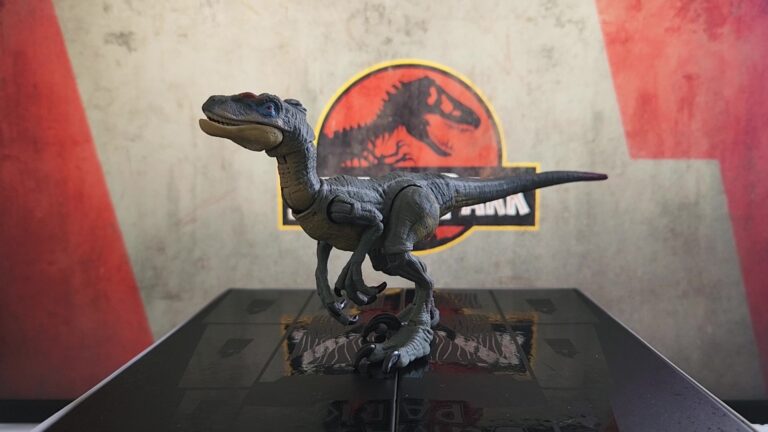 My Review of the Mattel Jurassic Park III Hammond Collection Velociraptor